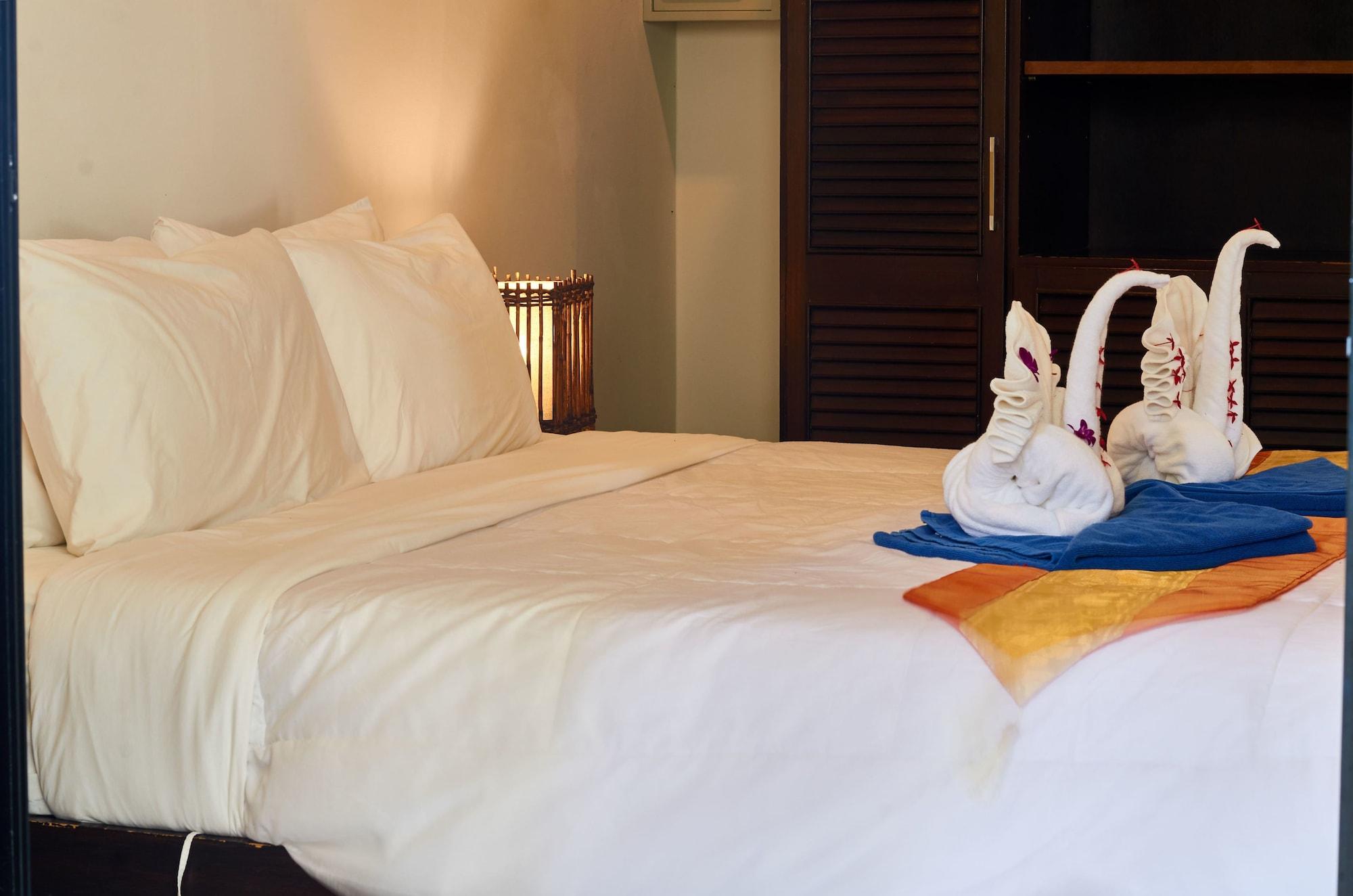 Phuket Riviera Villas Hotel Nai Harn Екстер'єр фото