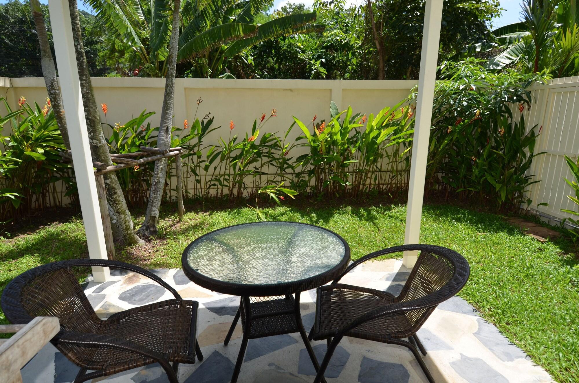 Phuket Riviera Villas Hotel Nai Harn Екстер'єр фото