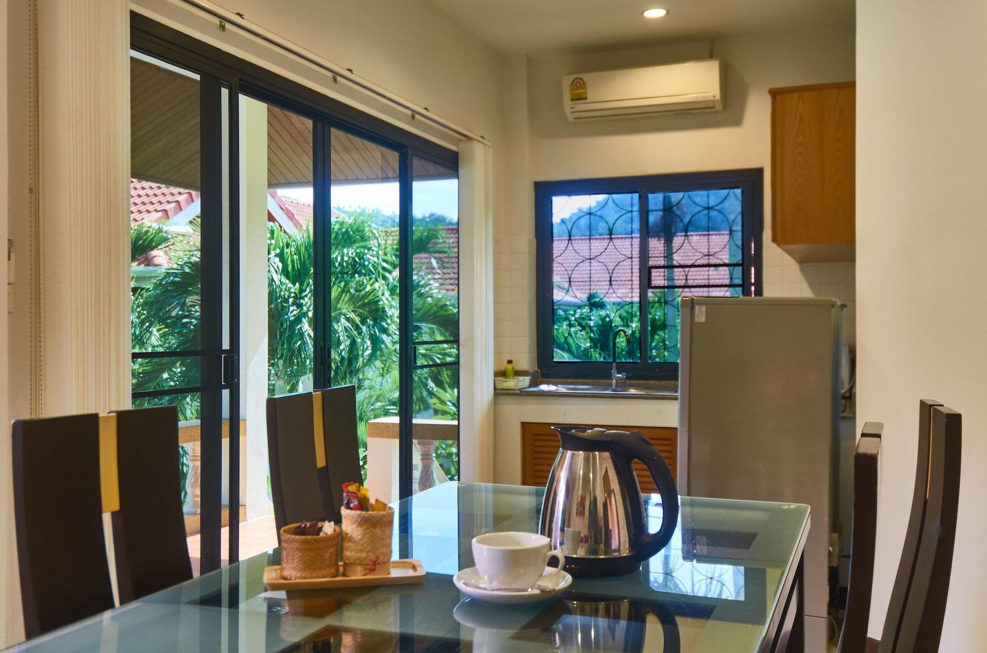 Phuket Riviera Villas Hotel Nai Harn Екстер'єр фото
